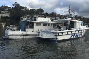 MH30 Rescues Sinking Cruiser in Quakers Hat Bay